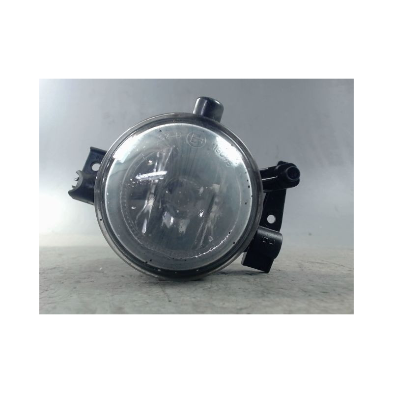PHARE ANTIBROUILLARD AVANT DROIT FORD FOCUS 2008-