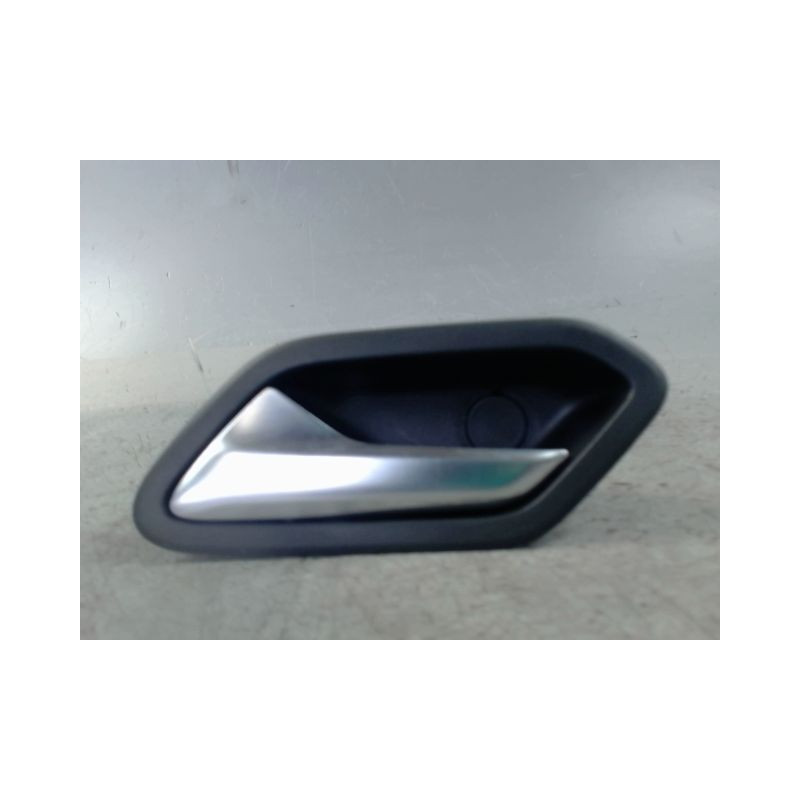 POIGNEE INTERIEURE PORTE AVANT GAUCHE DACIA DUSTER 2010-