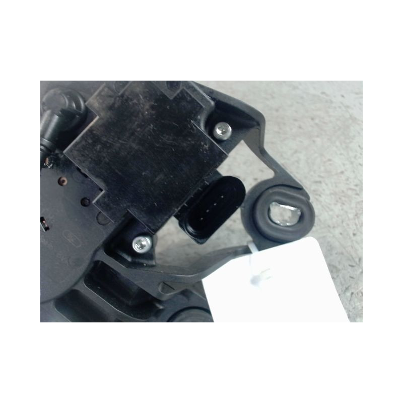 MOTEUR ESSUIE-GLACE ARRIERE VOLKSWAGEN GOLF V 2003-2009