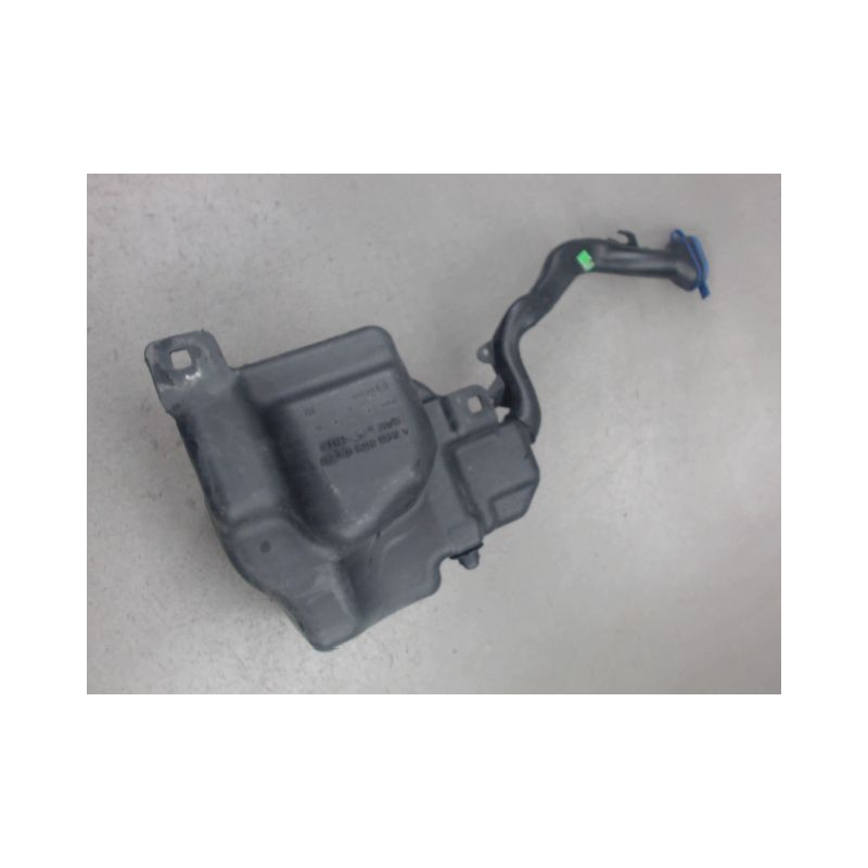 RESERVOIR LAVE-GLACE AVANT MERCEDES CLASSE A