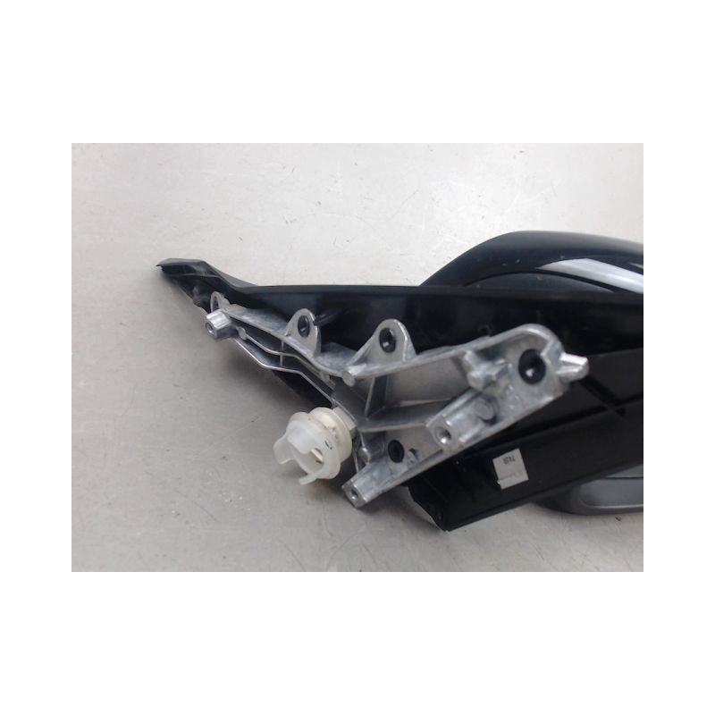 RETROVISEUR EXTERIEUR ELECTRIQUE DROIT B.M.W. SERIE 1