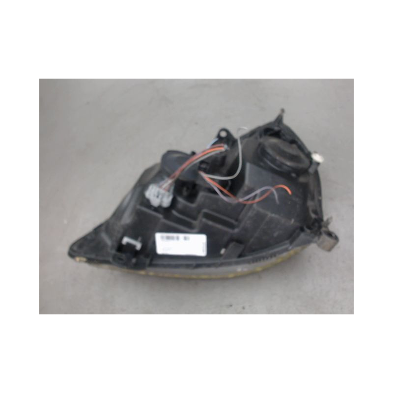 PHARE DROIT RENAULT CLIO
