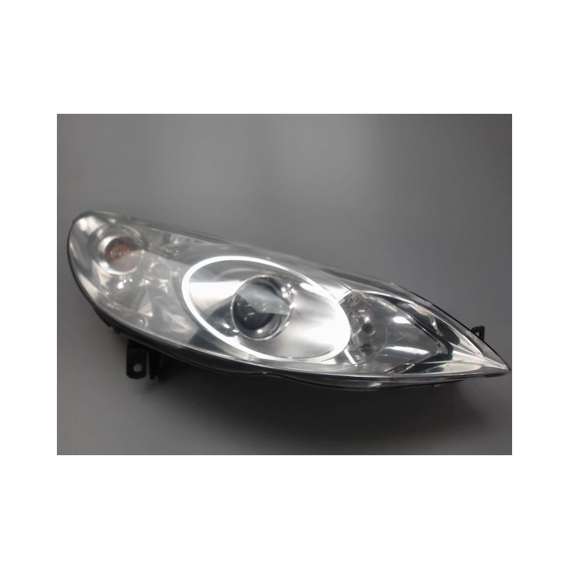 PHARE DROIT PEUGEOT 407