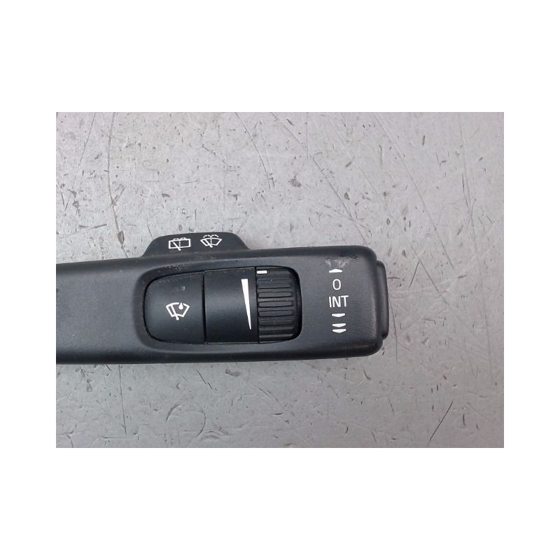 COMMANDE ESSUIE GLACE VOLVO V70 2007-