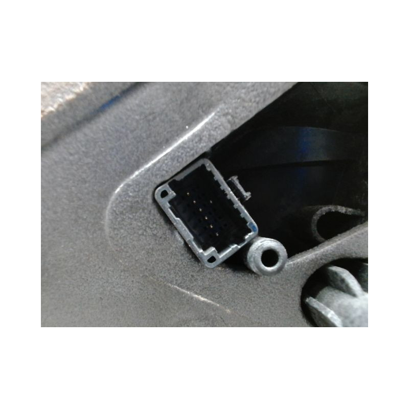 RETROVISEUR EXTERIEUR ELECTRIQUE DROIT RENAULT CLIO III 2009-