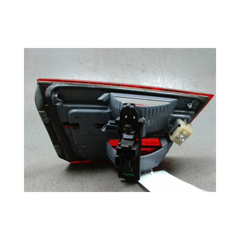 FEU ARRIERE INTERIEUR DROIT B.M.W. X3