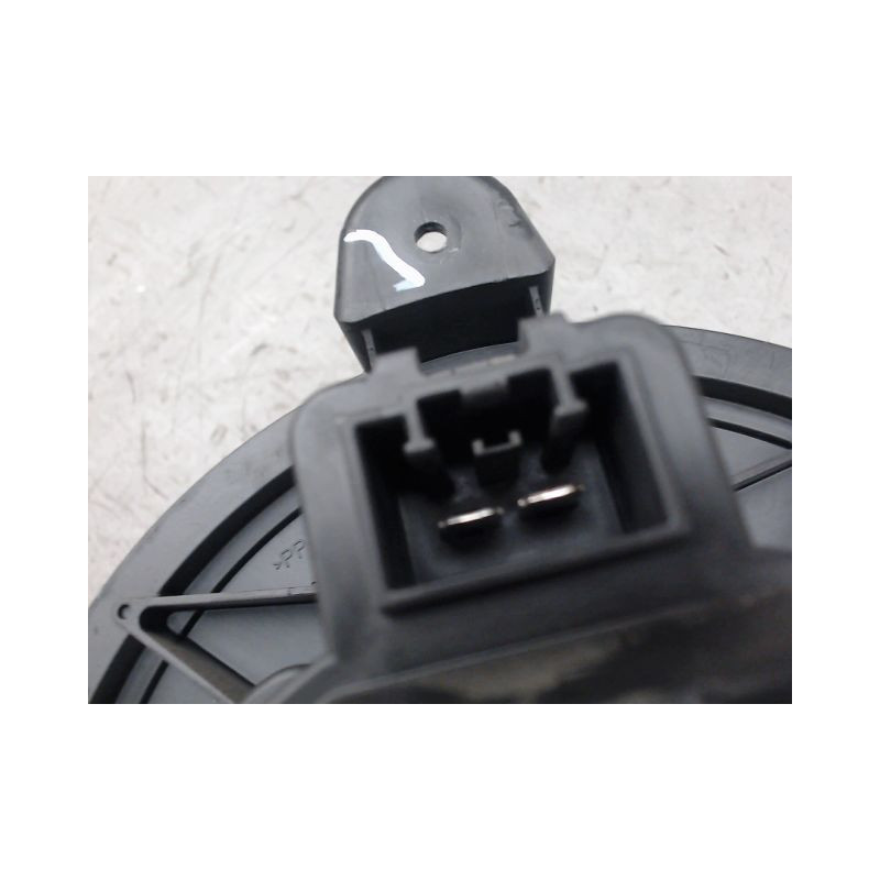 MOTEUR VENTILATEUR CHAUFFAGE FORD FIESTA