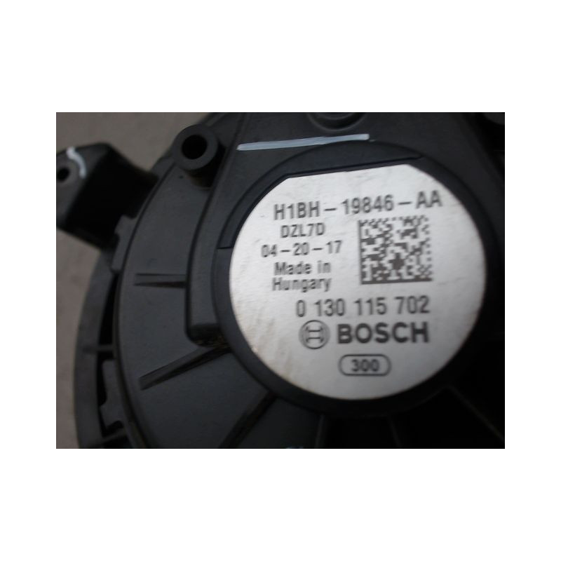 MOTEUR VENTILATEUR CHAUFFAGE FORD FIESTA