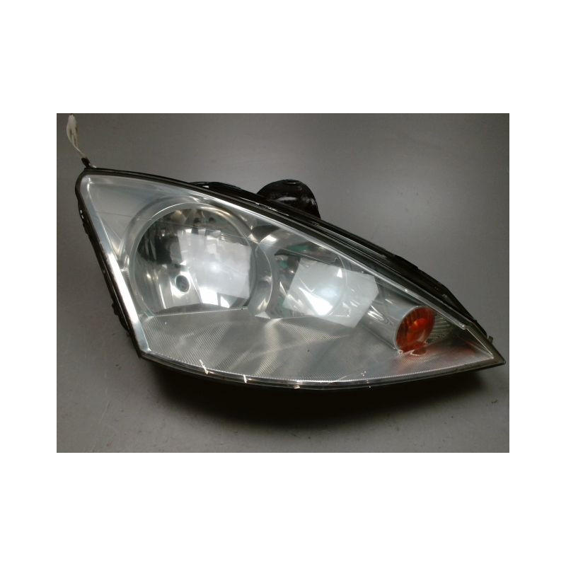 PHARE DROIT FORD FOCUS 98-04
