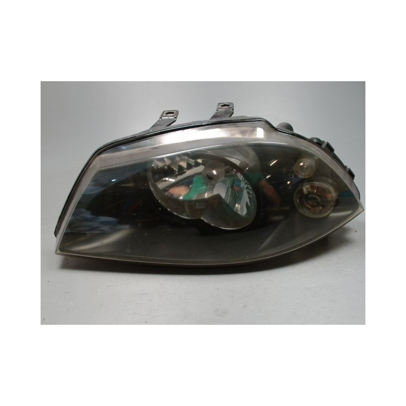 PHARE GAUCHE SEAT CORDOBA 2002-