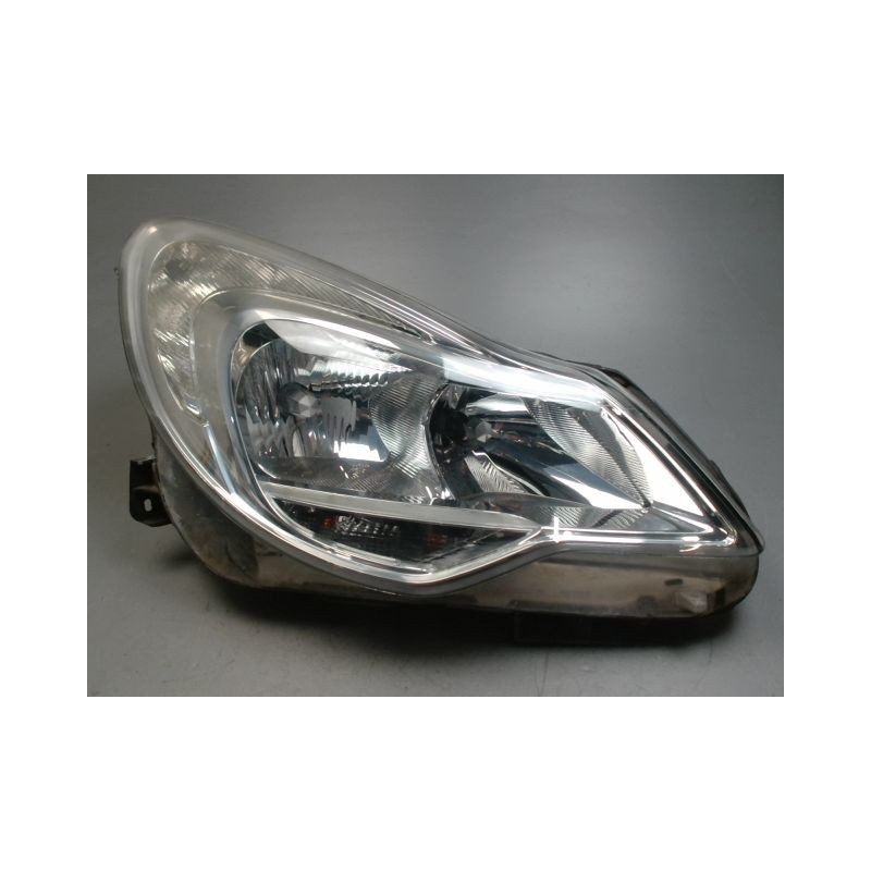 PHARE DROIT OPEL CORSA