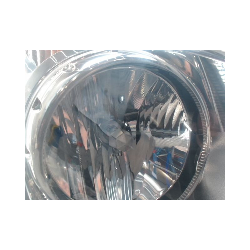 PHARE DROIT OPEL CORSA 06-09