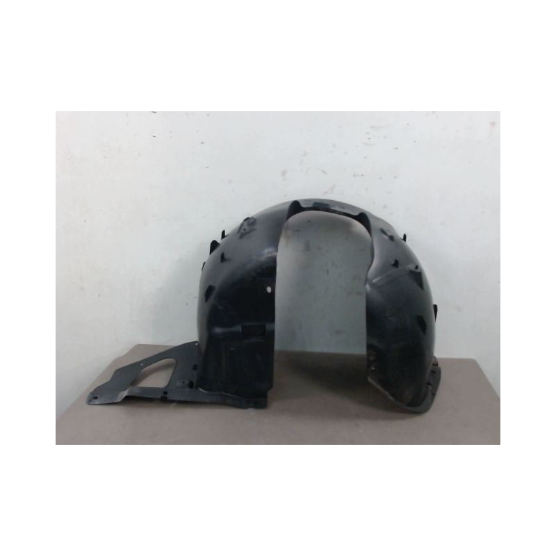 PARE-BOUE AVANT DROIT PEUGEOT 208