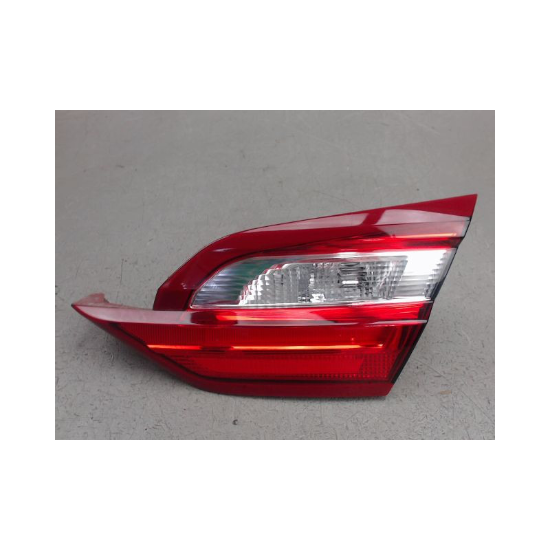 FEU ARRIERE INTERIEUR DROIT FORD FIESTA