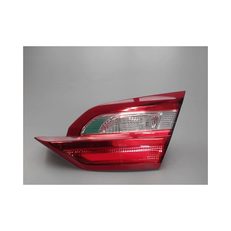 FEU ARRIERE INTERIEUR DROIT FORD FIESTA