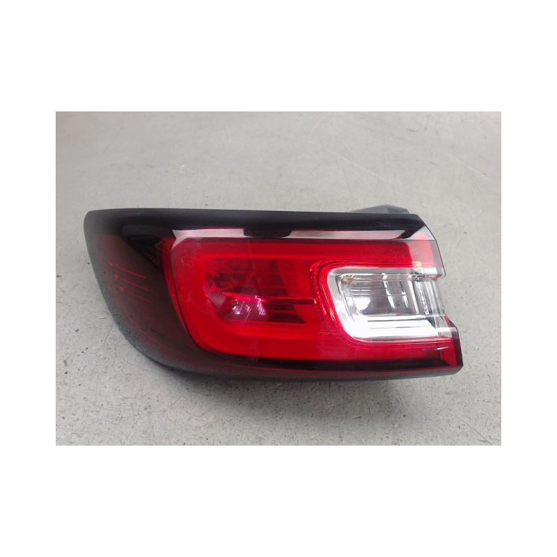 FEU ARRIERE GAUCHE  RENAULT CLIO