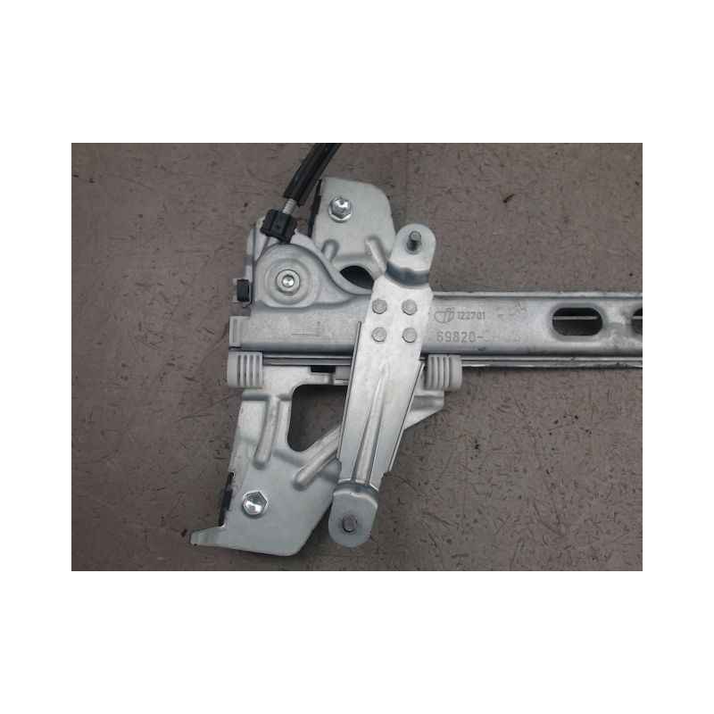 MECANISME LEVE-GLACE AVANT GAUCHE PEUGEOT 108