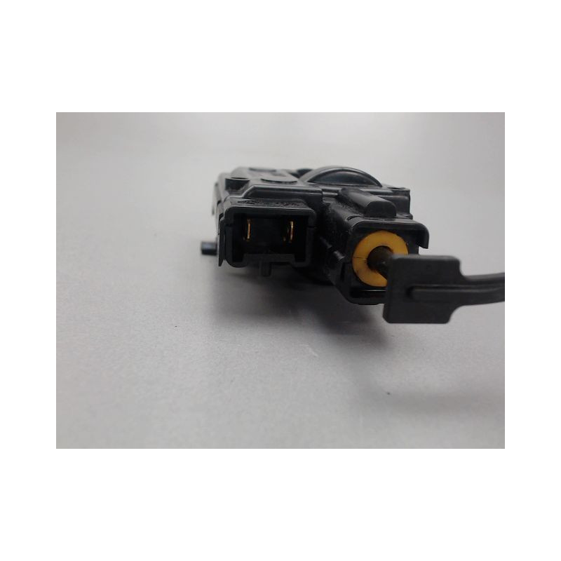ACTIONNEUR TRAPPE CARBURANT RENAULT CLIO
