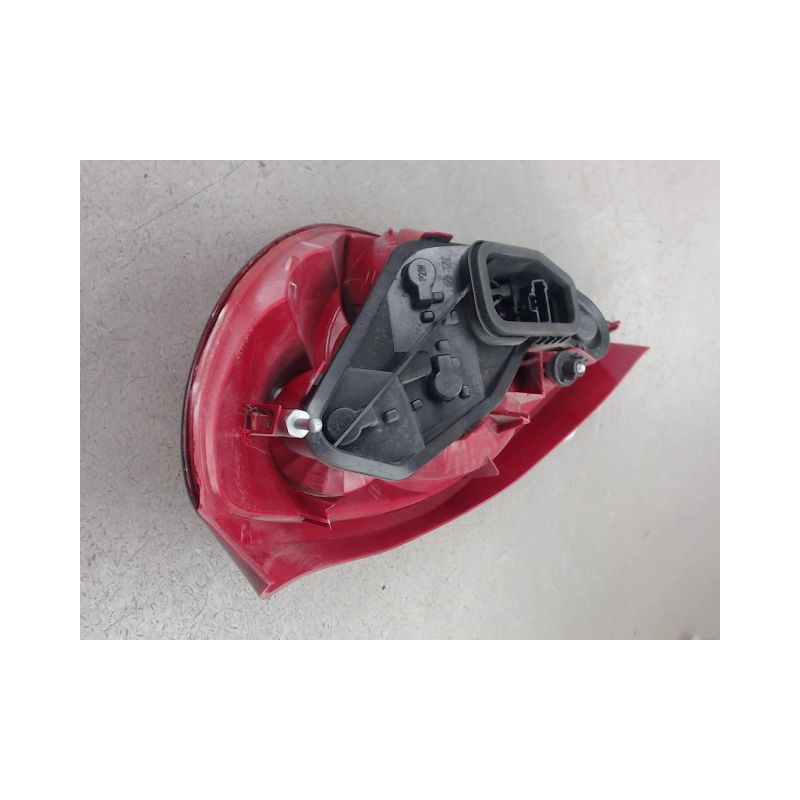 FEU ARRIERE GAUCHE  PEUGEOT 207