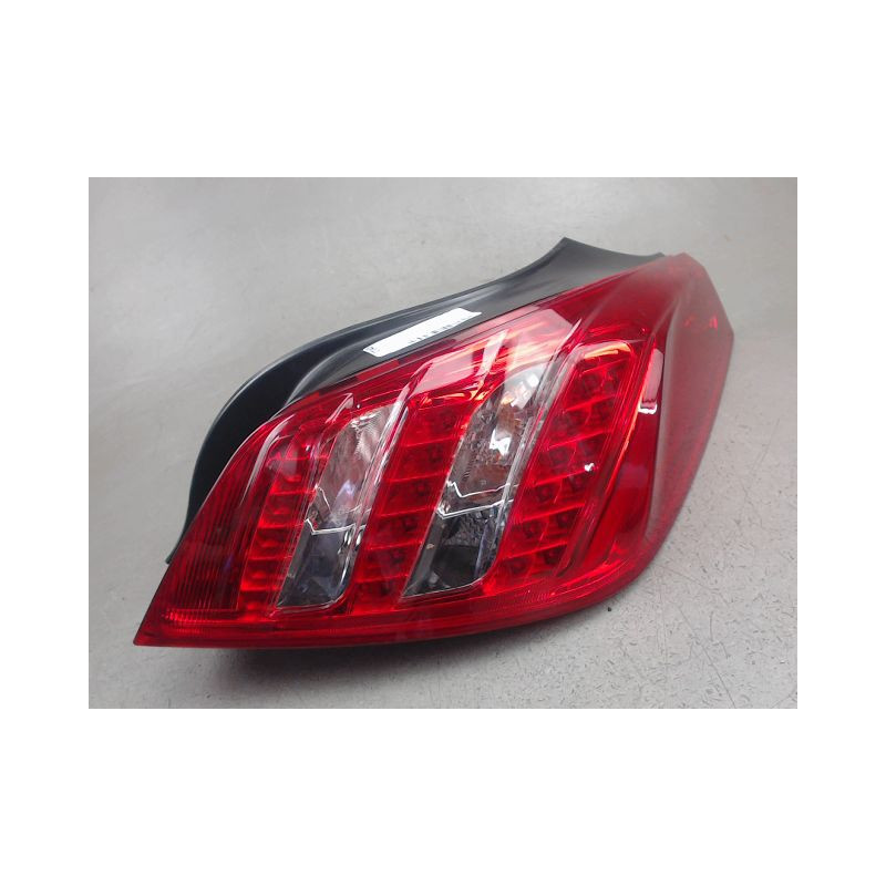 FEU ARRIERE DROIT PEUGEOT 508