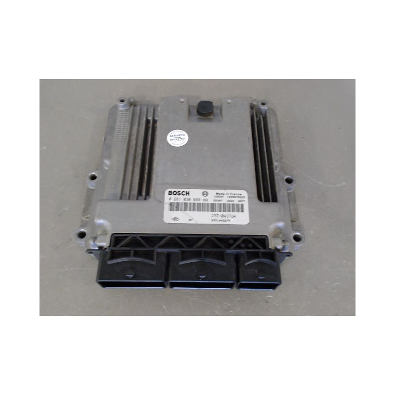 CALCULATEUR MOTEUR RENAULT CLIO