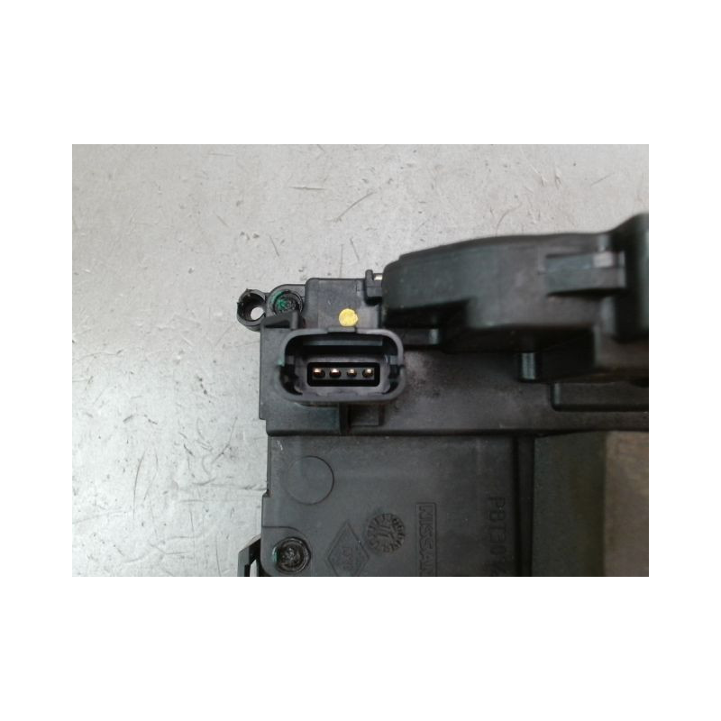 SYSTEME CONDAMNATION ARRIERE GAUCHE RENAULT CLIO ESTATE III Phase 2 2009-2012