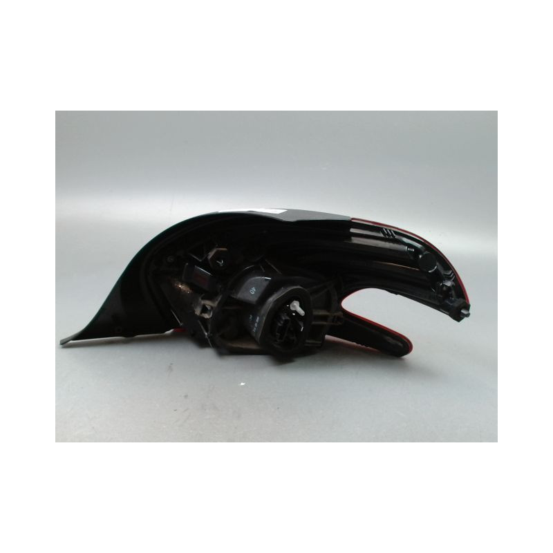 FEU ARRIERE GAUCHE  PEUGEOT 208 Phase 1 2012-...