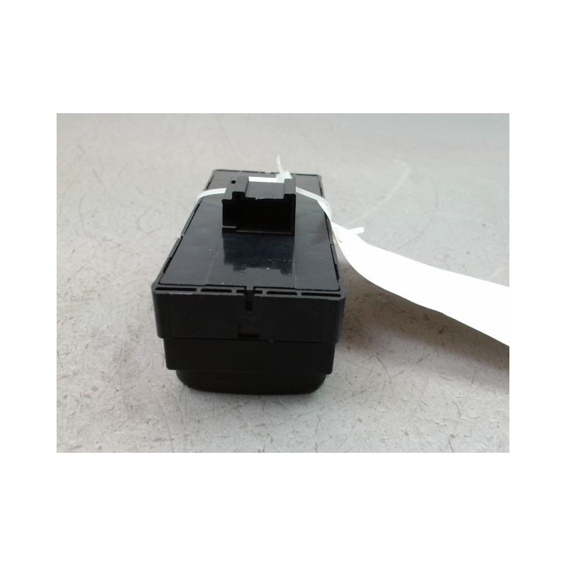 COMMANDE LEVE-GLACE PORTE AVG AUDI A3 SPORTBACK