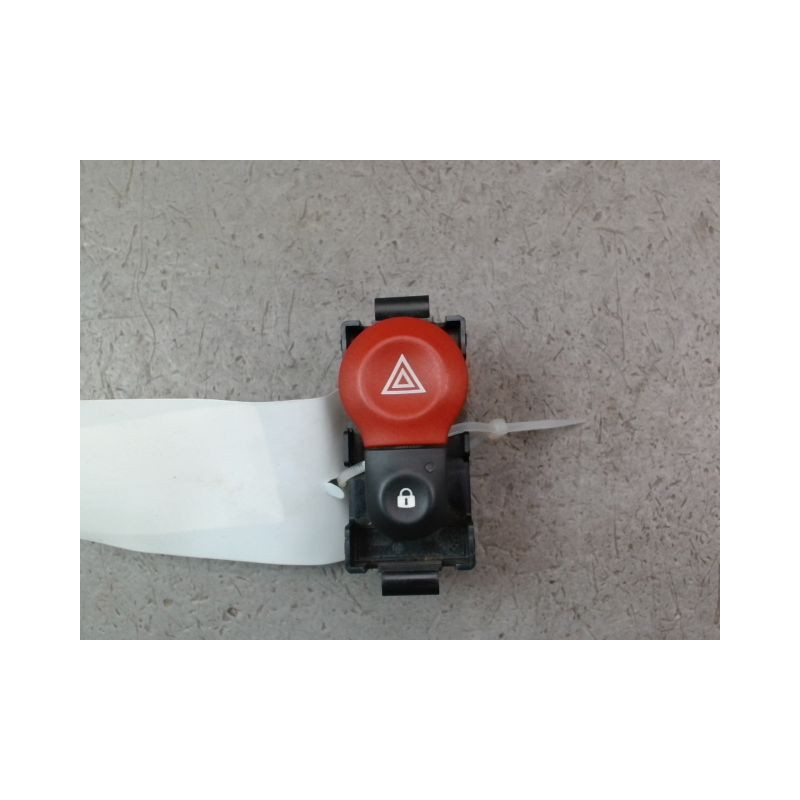 BOUTON DE WARNING RENAULT KANGOO EXPRESS II Phase 2 2013-...