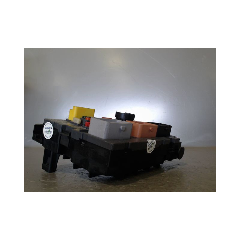 BOITE A FUSIBLES PEUGEOT 3008 BREAK I Phase 1 2009-2013