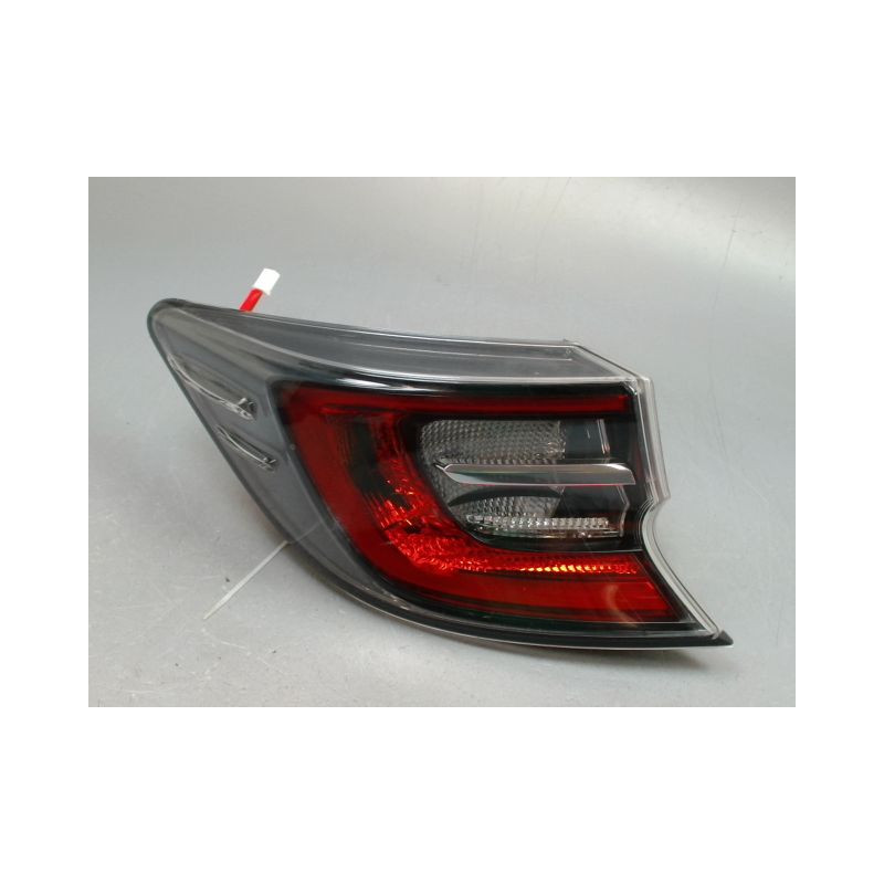 FEU ARRIERE GAUCHE  TOYOTA COROLLA 2004-