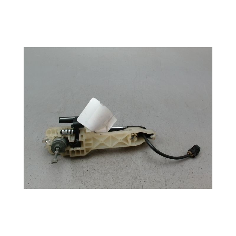 POIGNEE EXTERIEURE PORTE AVANT GAUCHE HYUNDAI I 20 2009-