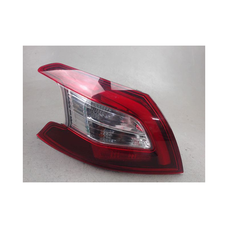 FEU ARRIERE GAUCHE  PEUGEOT 308