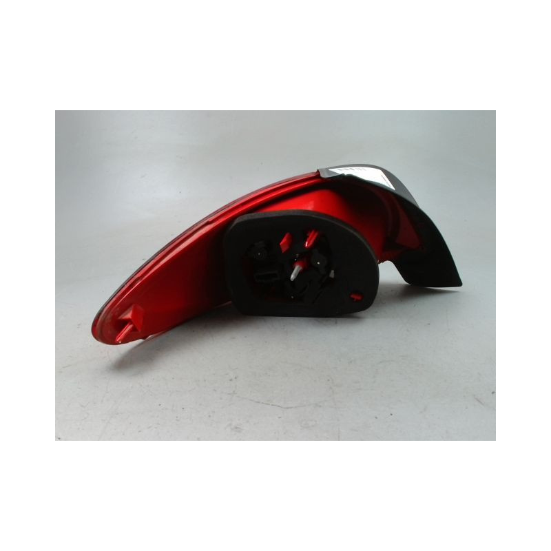 FEU ARRIERE DROIT PEUGEOT 206 + 2009-2013