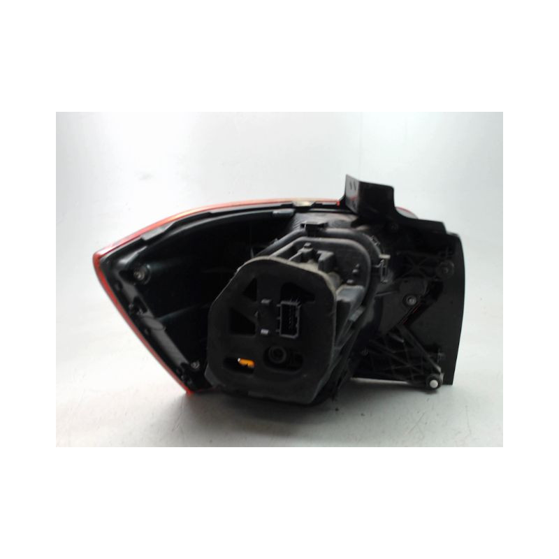 FEU ARRIERE DROIT VOLKSWAGEN POLO 2009-