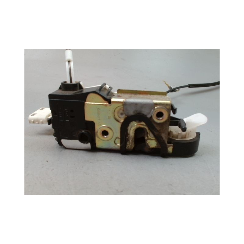 SYSTEME CONDAMNATION AVANT GAUCHE PEUGEOT 407 SW Phase 1 2004-2008