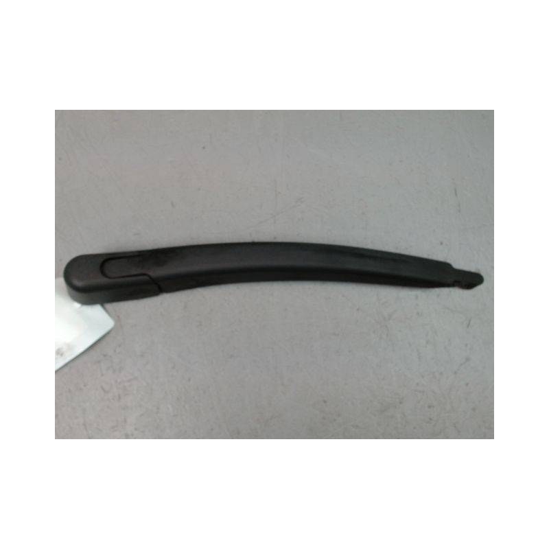 BRAS ESSUIE-GLACE ARRIERE FORD FIESTA 2010-