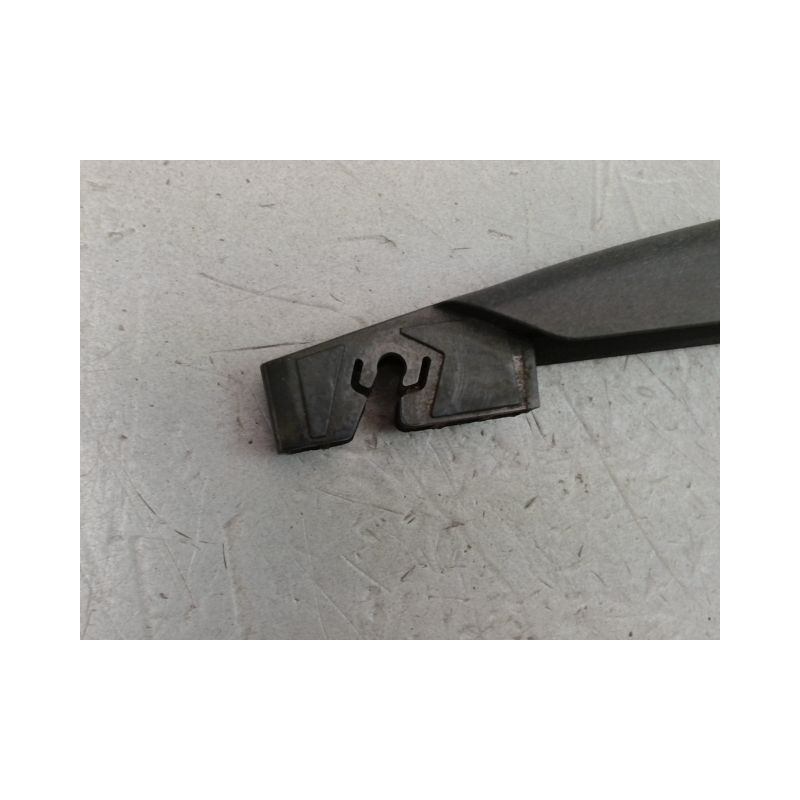 BRAS ESSUIE-GLACE ARRIERE FORD FIESTA 2010-