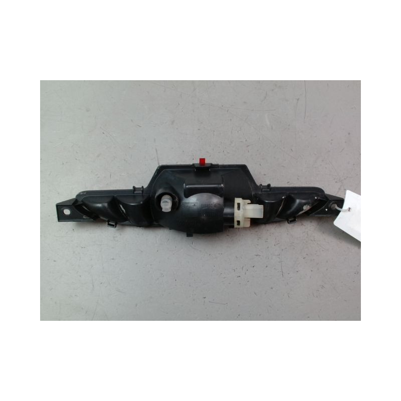 FEU BROUILLARD CENTRAL ARRIERE PEUGEOT 208
