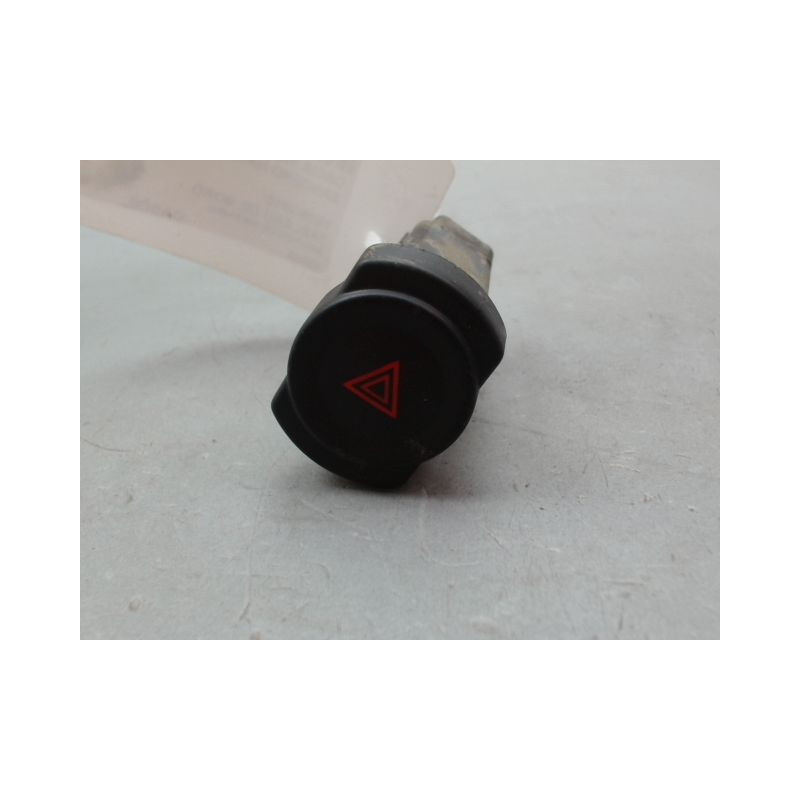 BOUTON DE WARNING DACIA SANDERO I 2008-2012