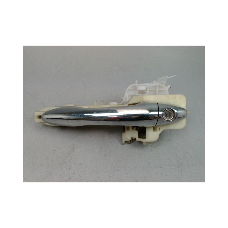 POIGNEE EXTERIEURE PORTE AVANT GAUCHE KIA SPORTAGE BREAK III PHASE 1 2010-2014