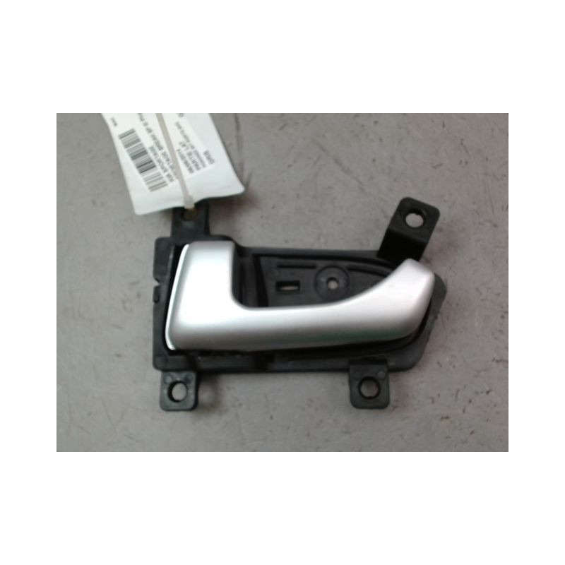 POIGNEE INTERIEURE PORTE AVANT GAUCHE KIA SPORTAGE BREAK III PHASE 1 2010-2014