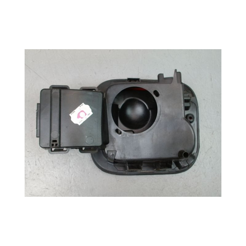 VOLET DE TRAPPE CARBURANT RENAULT CAPTUR Phase 1 2013-...