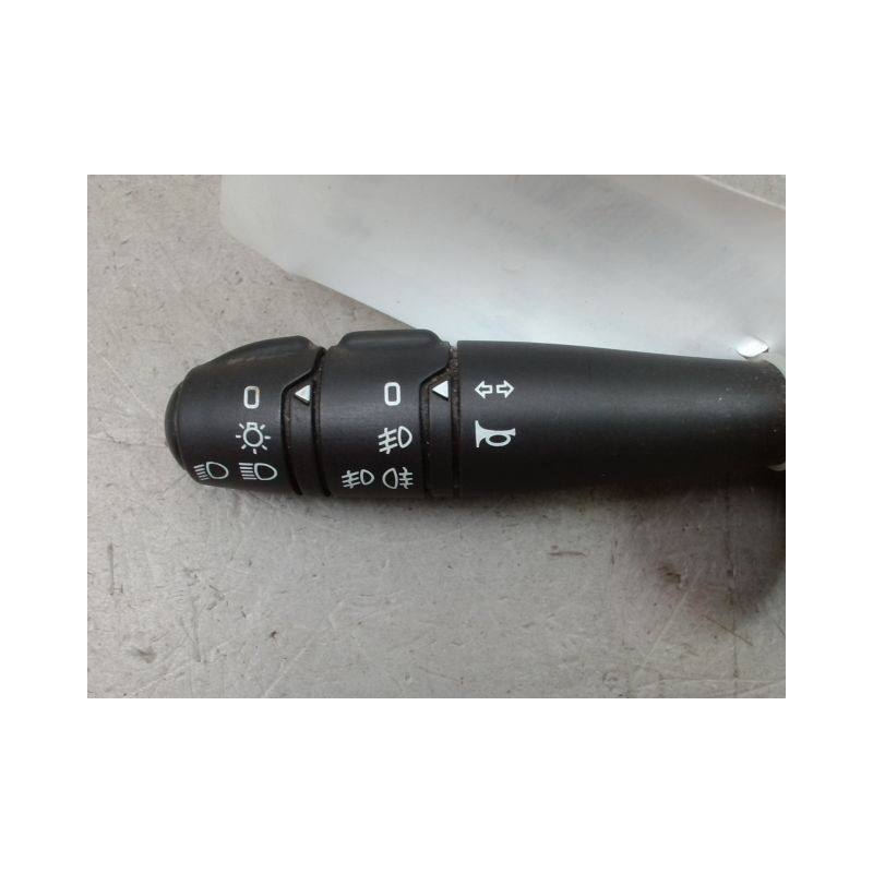 COMMANDE ECLAIRAGE DACIA DUSTER BREAK Phase 1 2010-2013