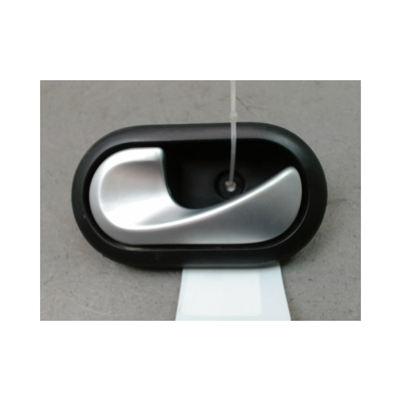 POIGNEE INTERIEURE PORTE AVANT GAUCHE DACIA DUSTER BREAK Phase 1 2010-2013