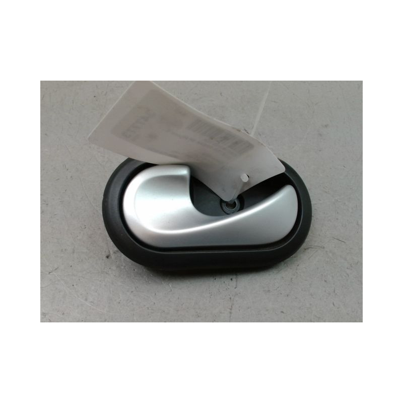 POIGNEE INTERIEURE PORTE ARRIERE GAUCHE DACIA DUSTER BREAK Phase 1 2010-2013