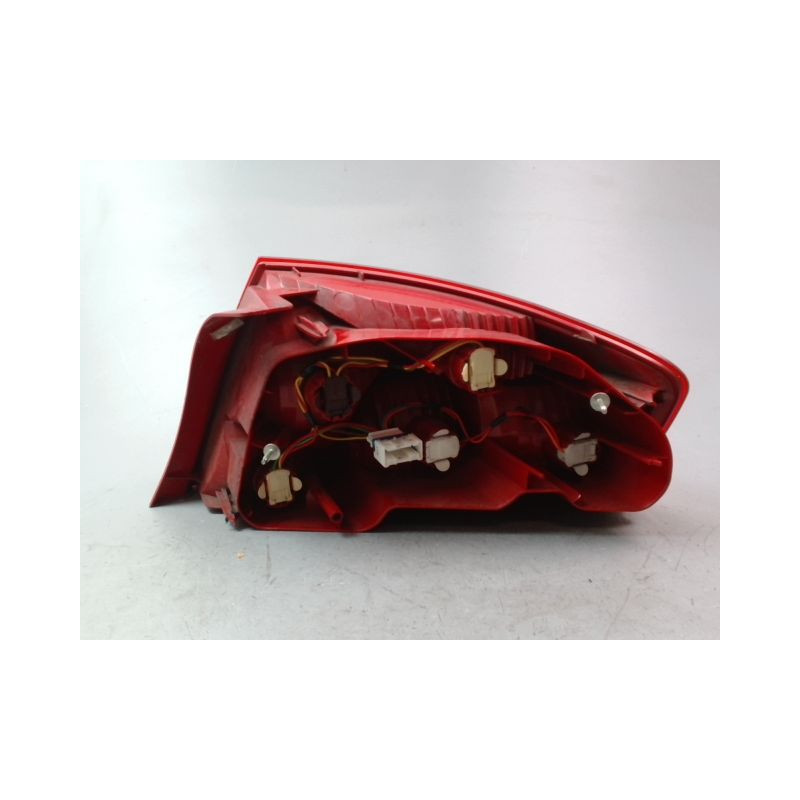 FEU ARRIERE GAUCHE  PEUGEOT 407 BERL. Phase 2 2008-2011