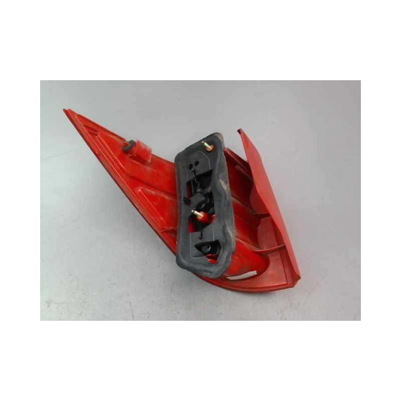 FEU ARRIERE DROIT PEUGEOT 1007 2005-2010