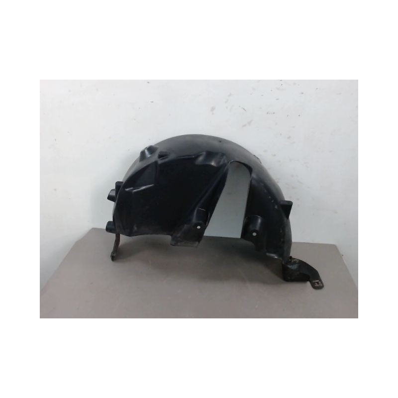 PARE-BOUE ARRIERE DROIT RENAULT CLIO