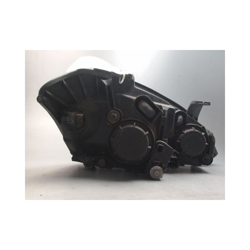 PHARE GAUCHE SSANGYONG KYRON 2005-